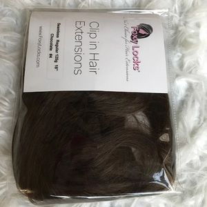 Foxy Locks Hair Extensions 18” Smoke Free home